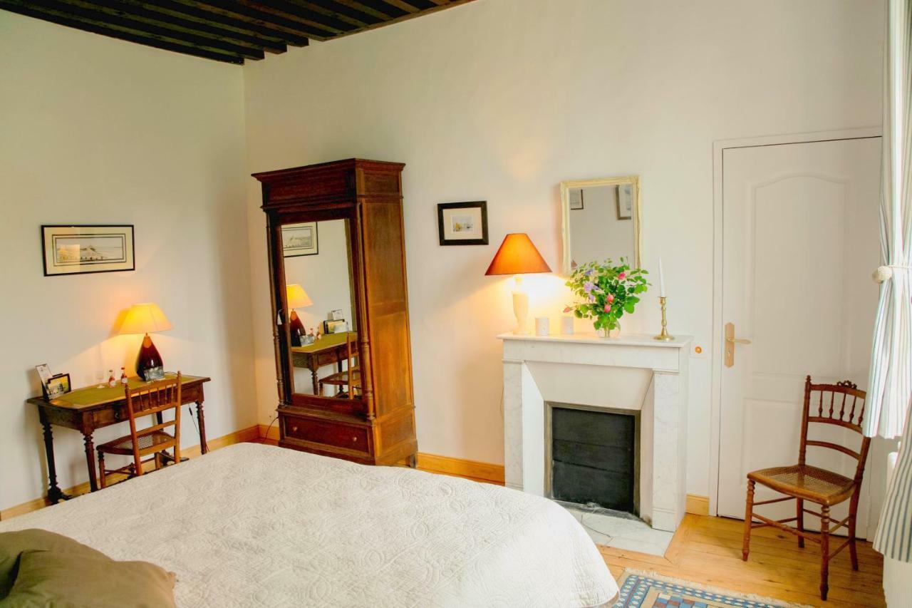 Bed & Breakfast Chateau Les Cedres Bretteville-l'Orgueilleuse Bagian luar foto