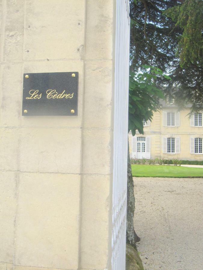 Bed & Breakfast Chateau Les Cedres Bretteville-l'Orgueilleuse Bagian luar foto