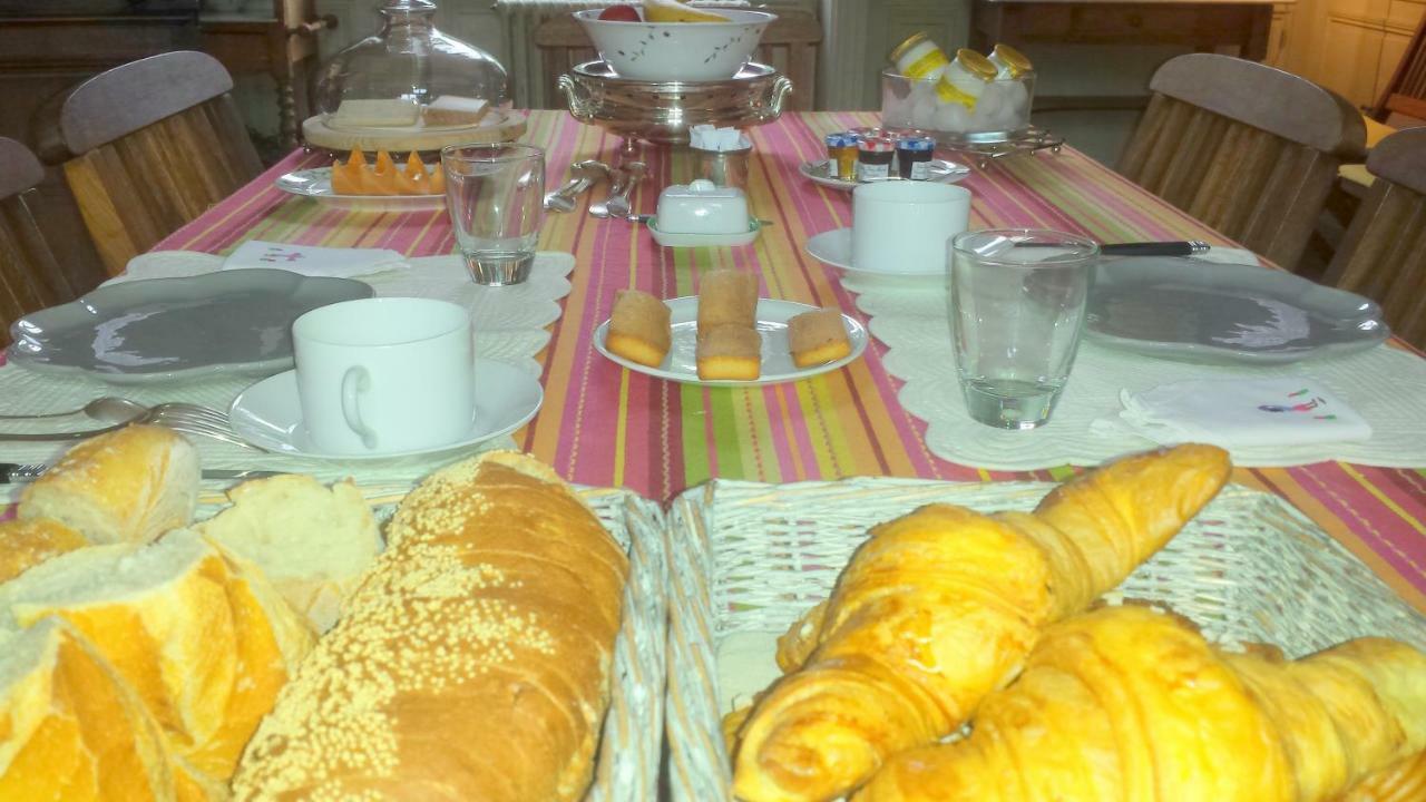 Bed & Breakfast Chateau Les Cedres Bretteville-l'Orgueilleuse Bagian luar foto