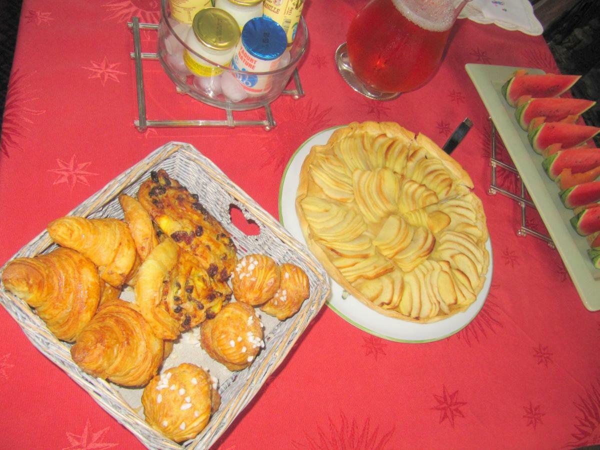 Bed & Breakfast Chateau Les Cedres Bretteville-l'Orgueilleuse Bagian luar foto